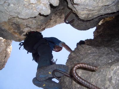 016-Kaminkletterei im Masare-Klettersteig